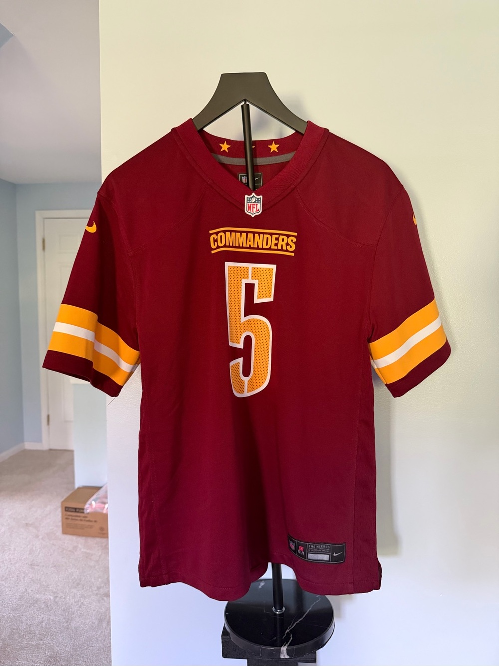 NWT Official NFL Washington Commanders Jayden Daniels Jersey - Boys L 14/16. - Picture 2 of 5